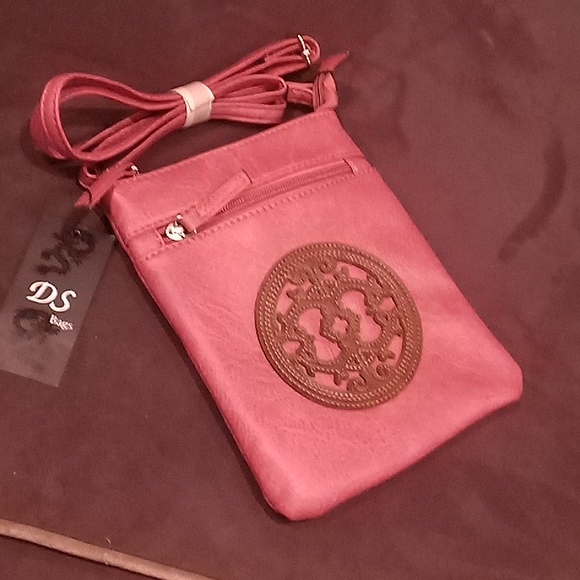 Dusty Rose Colored Vegan Leather Crossbody New - Picture 3 of 13